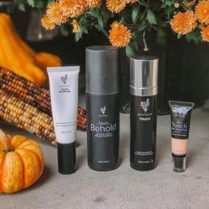 Younique- Flawless 4